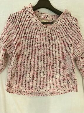 Cupio Pink and White Speckled V-Neck Knit Sweater